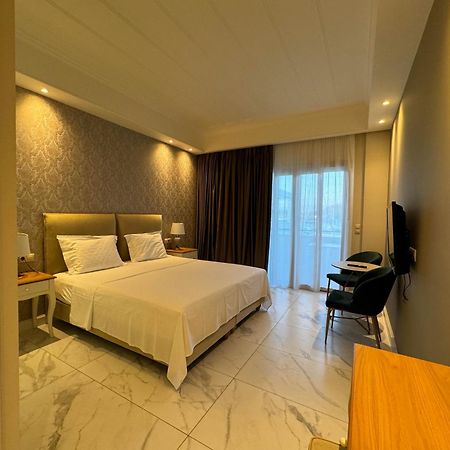 Iris Premium Aparthotel Nidhrion Exteriör bild
