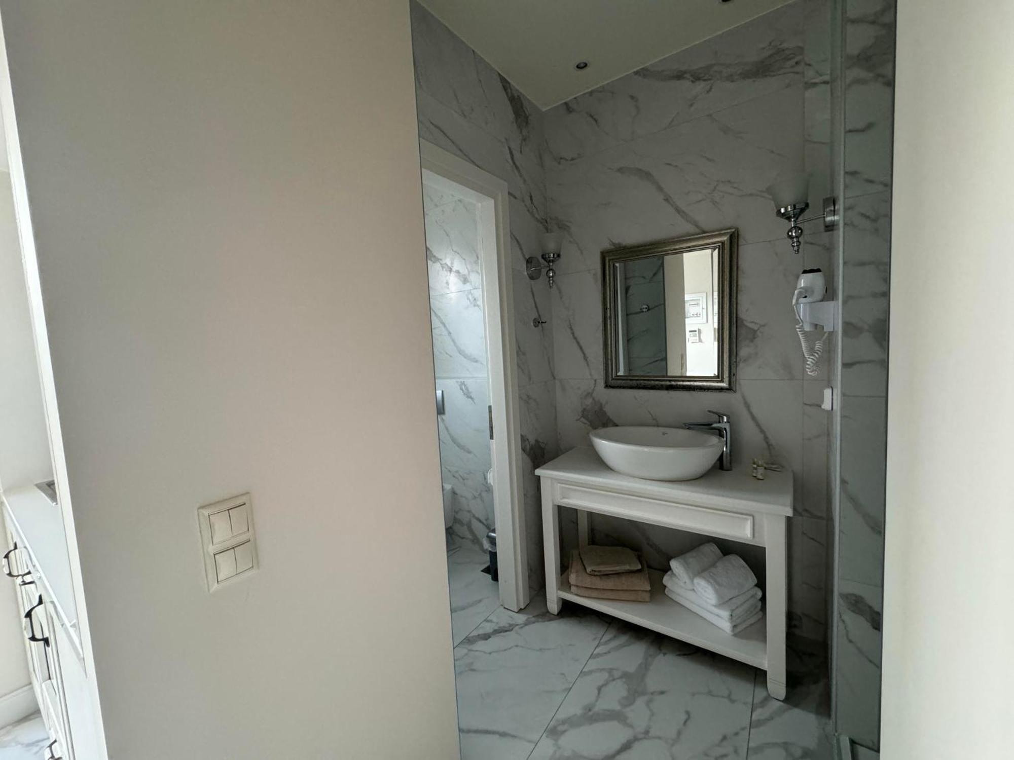 Iris Premium Aparthotel Nidhrion Exteriör bild